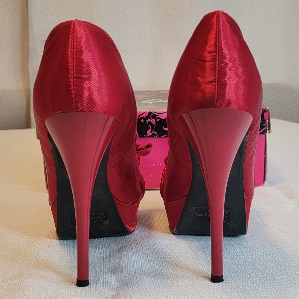 Qupid Stilletos - Picture 3 of 5